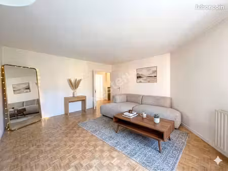 appartement 2 pièces 53 m²