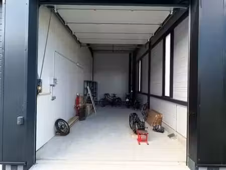 box de stockage 33 m2