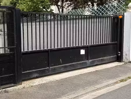 parking sécurisé ?️ - centre gare aulnaysien - 85 par mois