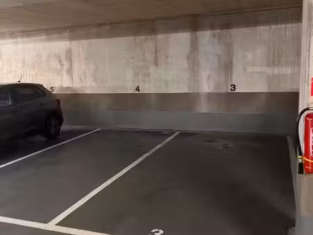 box parking sous terrain