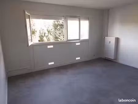 studio 1 pièce 26 m²