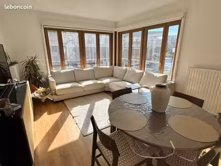 location f4 la plaine saint-denis