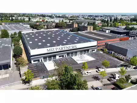 local 2149 m² le blanc-mesnil