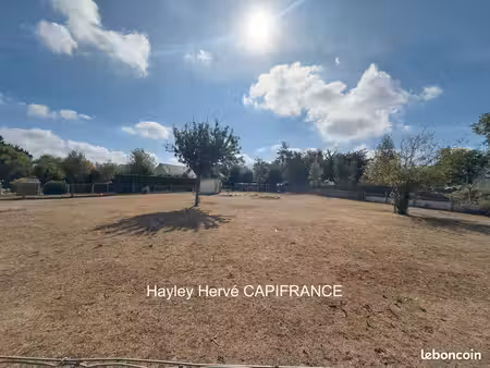 terrain 1 331 m² amblie