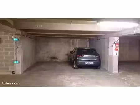 parking sous-sol surveillé- versailles - gare versailles chantiers
