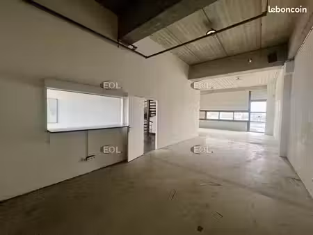 local d'activité 462 m²