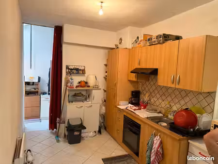 appartement f2 - vendu loué depuis 17 ans – dpe d - 64 900 ville basse