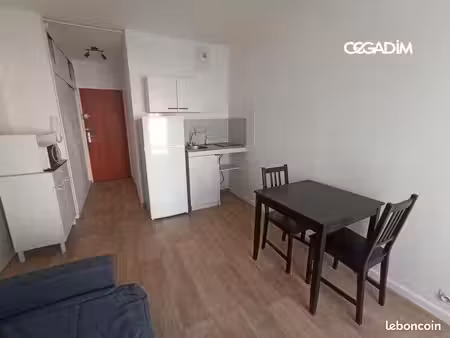 studio 1 pièce 18 m²