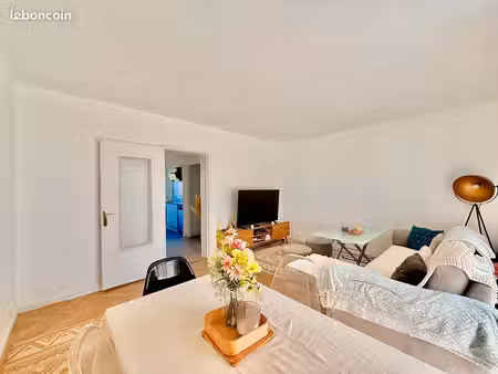 appartement 3 pièces 60 m²