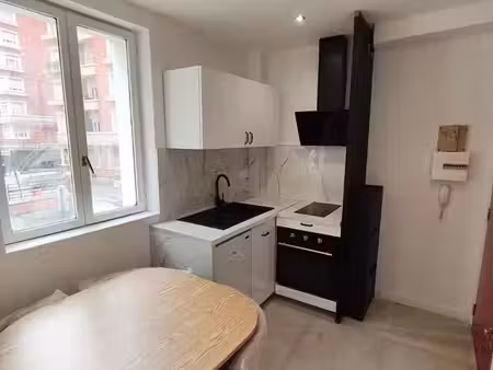 ivry-sur-seine – t2 30 m² entièrement rénové  meublé + cave 3 m² – métro ligne 7