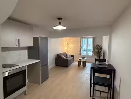 studio meublé rénové 28 m² + cellier 6 m² – pontoise centre