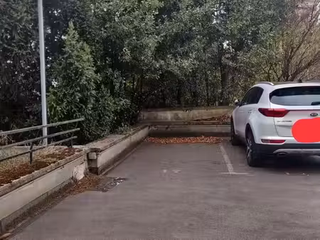 parking extérieur