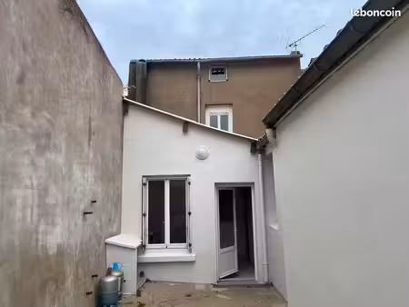 maison de ville de charme 95 m² t4 – saint-florent-le-vieil