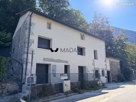 maison de ville 6 pièces 195 m²
