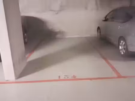 loue place de parking sous-terrain