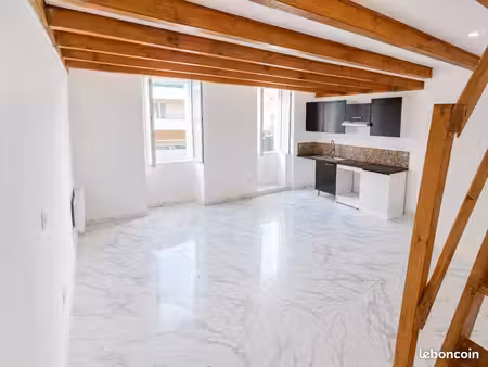 particulier loue t2 duplex 42m carré