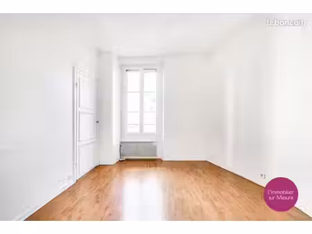 studio 1 pièce 24 m²