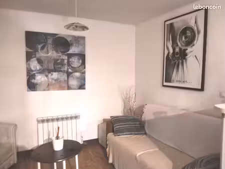 appartement t2 meublé 50m² centre-ville saint-maximin