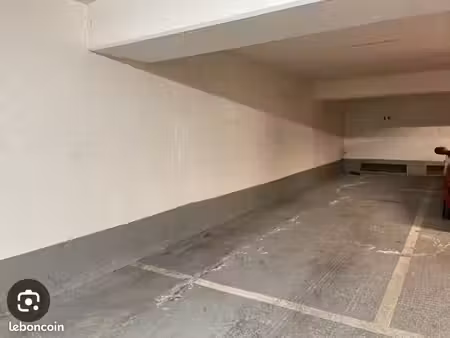 place de parking en sous-sol sécurisé résidence patio orféa