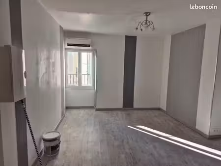 beau t2 de 50 m² centre ville eyragues
