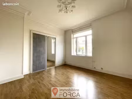 appartement 4 pièces 80 m²