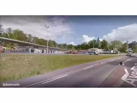 local commercial a la location