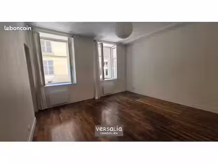 appartement rdc 2 pièces 54m2 versailles saint louis libre immédiatement