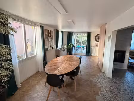 maison individuelle sans mitoyenneté – 4 chambres – environ 140 m² aménagés