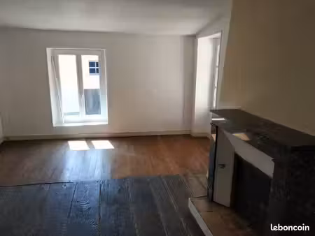 ensemble immobilier de 3 maisons dont deux entièrement rénovées et à louer (très haut rend