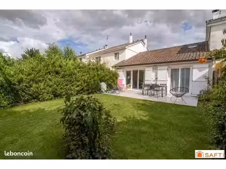 maison 5 pièces 105 m²