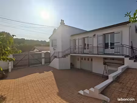 maison sur sous-sol complet + garage indépendant