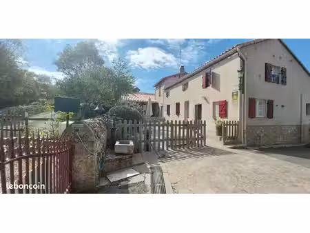 propriété 7 pièces 234 m²