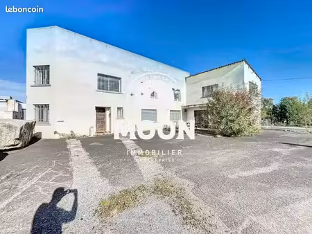 local 918 m² castres