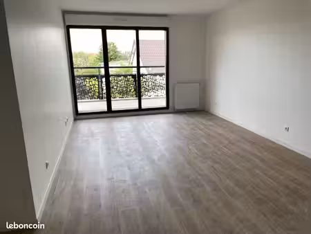 t3 récent 57 m² • balcon • parking • ascenseur • 1005 cc • pinel