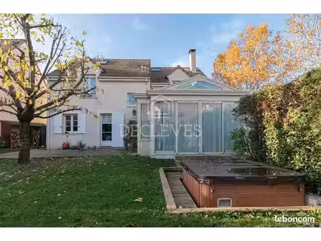 maison 8 pièces 166 m²
