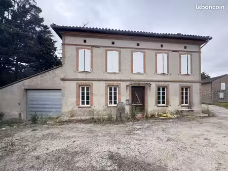 maison 9 pièces 229 m²