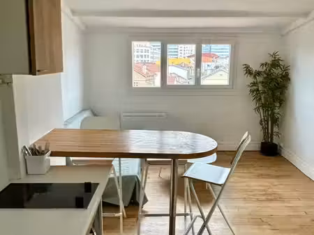 appartement 3 pièces – 5 minutes du rer laplace et de la vache noire