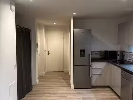 t1 meublé 33m2 + terasse 4m2 - créteil pointe du lac