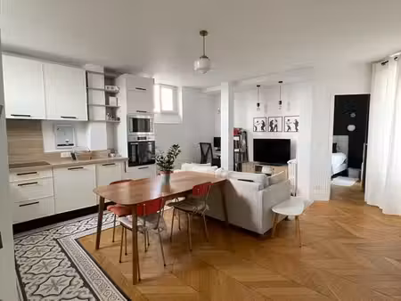 appartement t2 en location meublée lumineux de 45.9 m² – saint-mandé