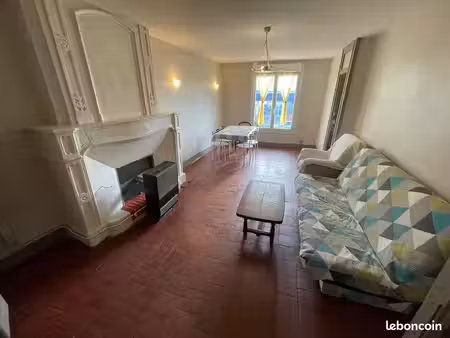 t2 meublé 46 m²  centre-ville de châtellerault (proche cinéma loft)
