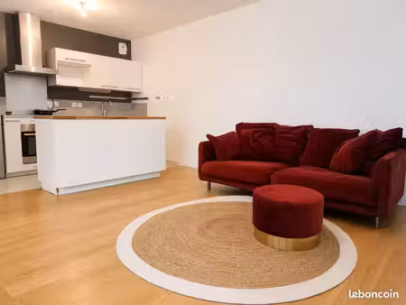 appartement meublé 2 pièces 54 m² + balcon – viroflay centre