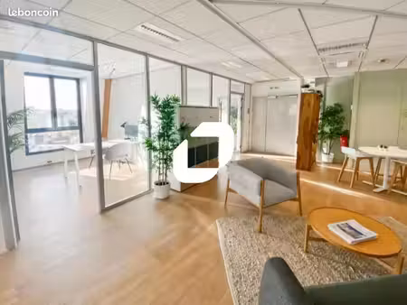 bureau 133 m²