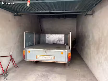 box 16m2 avec mezzanine en extérieur