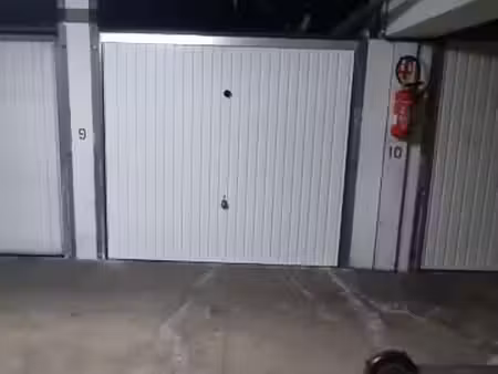 garage/box 13 m² voisins le bretonneux