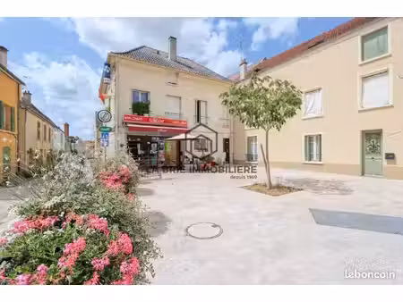 local commercial 190 m² santeny