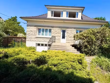 propriété familiale 6 p a louer conflans