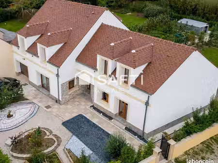 pavillon 10 pièces 220 m²