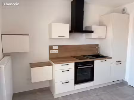 studio meublé 24m² + parking couvert