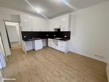 appartement 3 pièces 43 m²
