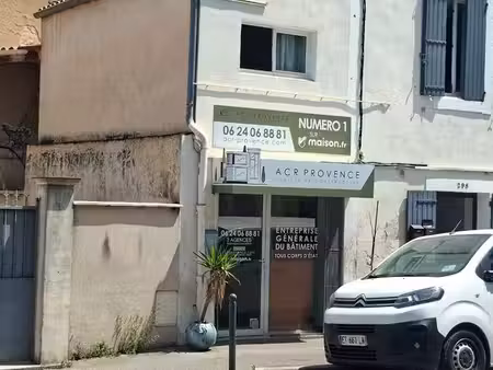 local commercial ou bureau à deux pas du centre-ville